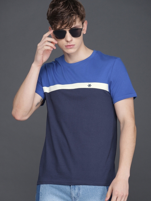 

WROGN Men Blue Colourblocked Round Neck T-shirt