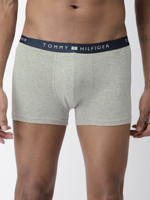

Tommy Hilfiger Men Grey Solid Trunks A8AB4135