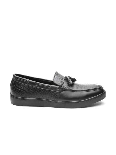 

Carlton London Men Black Woven Design Leather Boat Shoes