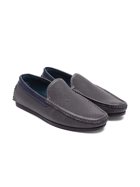 

Carlton London Men Grey Loafers