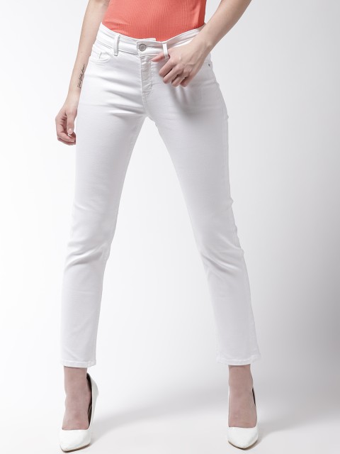 

Marks & Spencer Women White Straight Fit Mid-Rise Clean Look Jeans