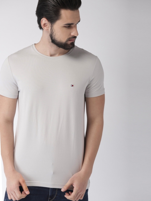 

Tommy Hilfiger Men Grey Melange Solid Round Neck T-shirt