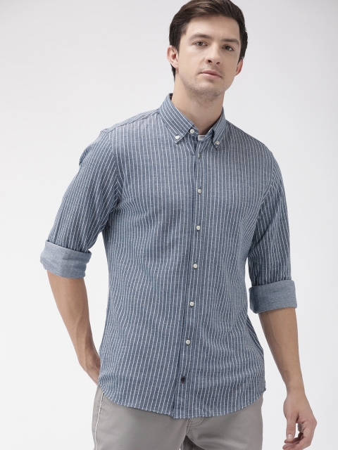 

Tommy Hilfiger Men Navy Blue & White Tailored Fit Striped Casual Shirt