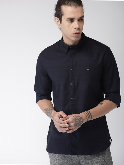 

Tommy Hilfiger Men Navy Blue Self Design Regular Fit Casual Shirt
