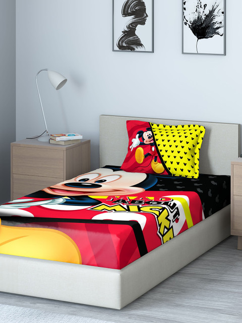 

DDecor Red & Black Cartoon Characters 180 TC Cotton 1 Single Bedsheet with 1 Pillow Covers