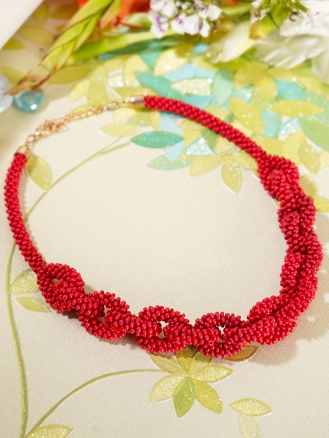 

Crunchy Fashion Red Alloy Gold-Plated Necklace
