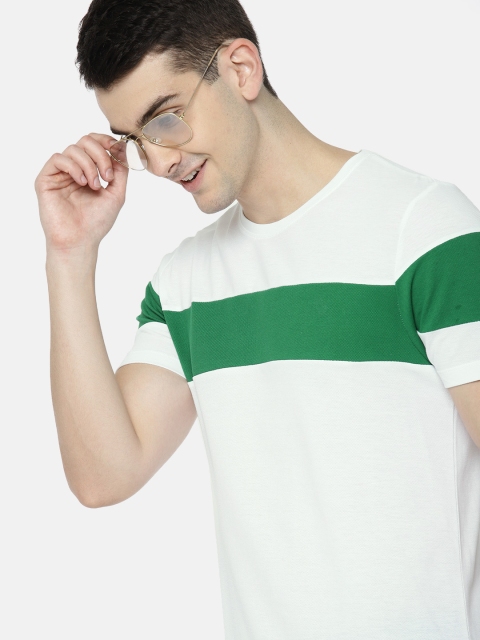 

Mast & Harbour Men White & Green Striped Round Neck T-shirt