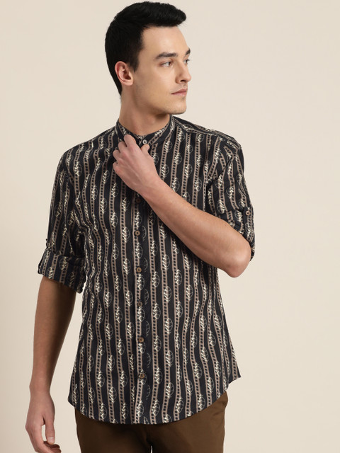 

Sangria Men Black & Brown Slim Fit Printed Casual Shirt