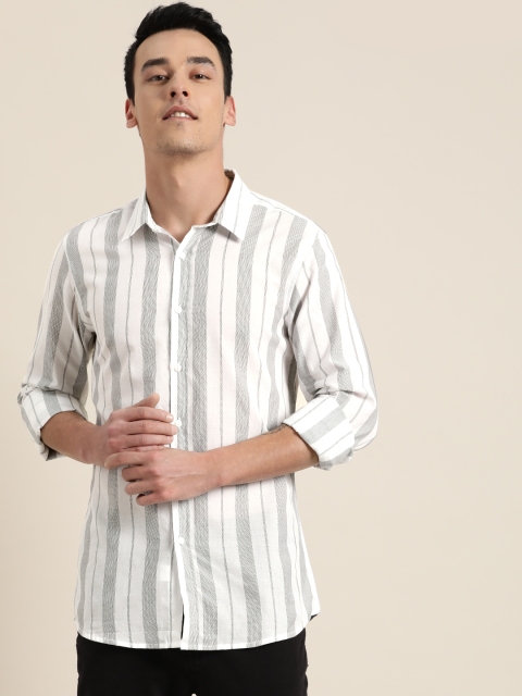 

Sangria Men White & Black Slim Fit Striped Casual Shirt