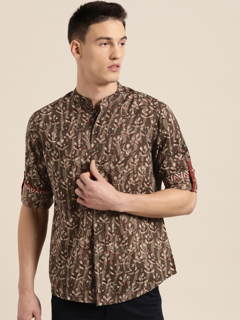 

Sangria Men Taupe & Maroon Regular Fit Printed Casual Shirt