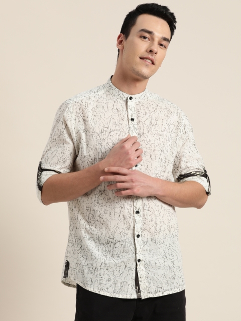 

Sangria Men Off-White & Grey Regular Fit Printed Casual Shirt