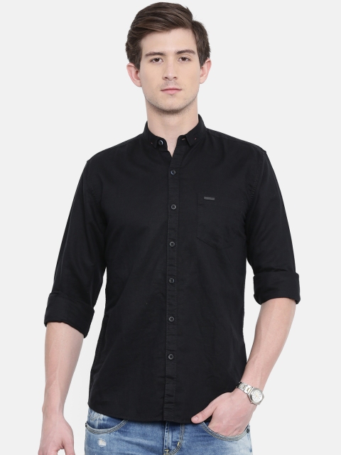 

Wrangler Men Black Regular Fit Solid Casual Shirt