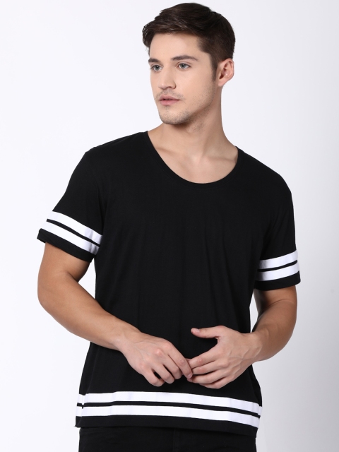 

Blue Saint Men Black Solid Round Neck T-shirt