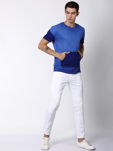 

Blue Saint Men Blue Colourblocked Round Neck T-shirt