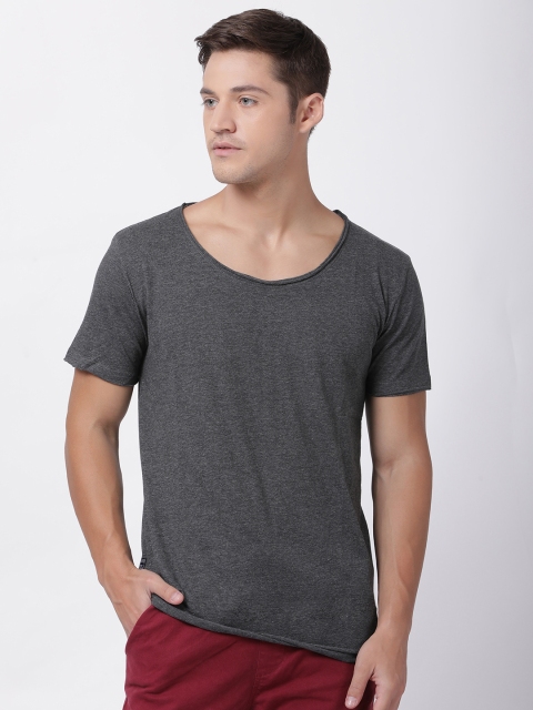 

Blue Saint Men Charcoal Grey Solid Round Neck T-shirt