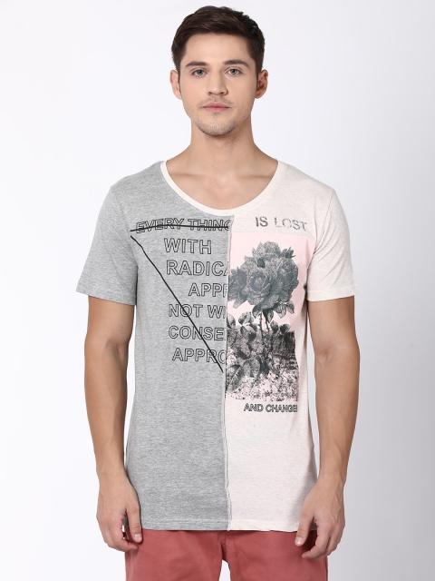 

Blue Saint Men Grey & Peach-Coloured Printed Round Neck T-shirt