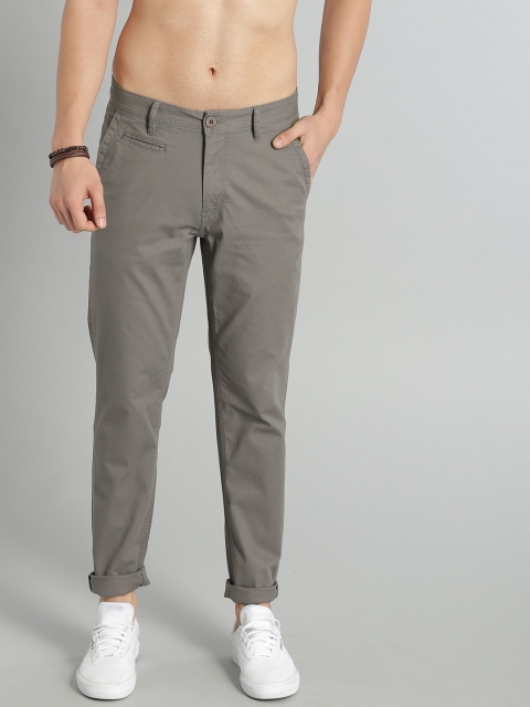 

Roadster Men Grey Regular Fit Solid Regular Trousers