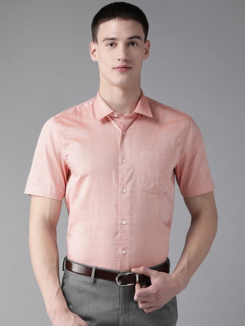 

Blackberrys Men Peach-Coloured Slim Fit Solid Formal Shirt