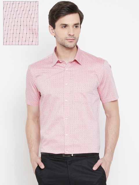 

Blackberrys Men Peach-Coloured Slim Fit Checked Formal Shirt