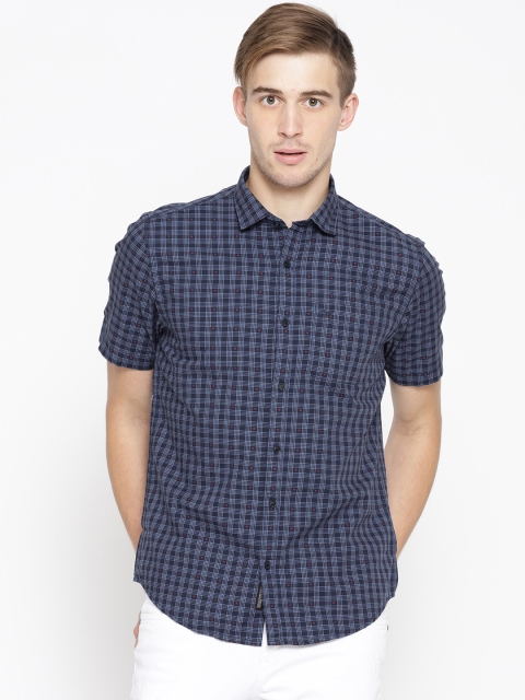 

Blackberrys Men Blue Slim Fit Checked Casual Shirt