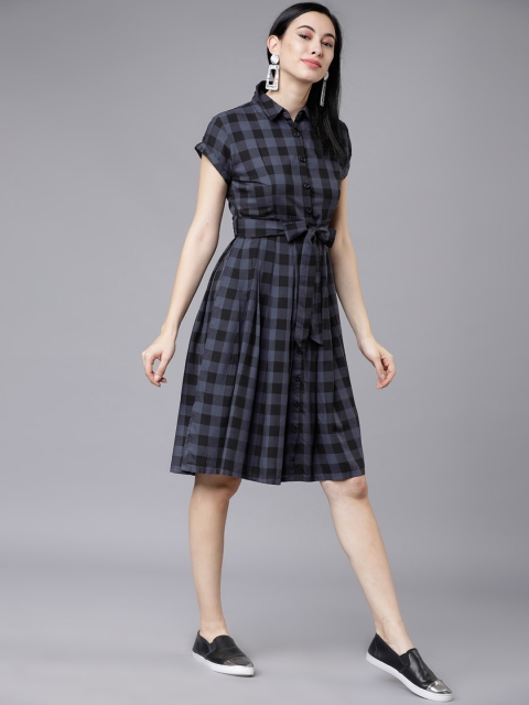 

Tokyo Talkies Women Grey Checked Shirt Dress