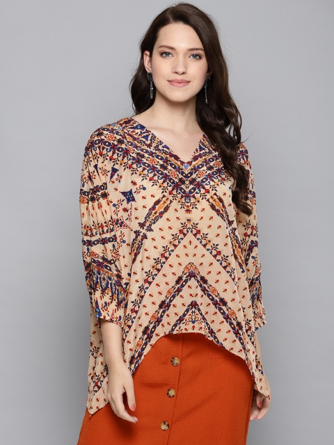 

Label Ritu Kumar Women Beige & Red Printed Dipped Hem Top