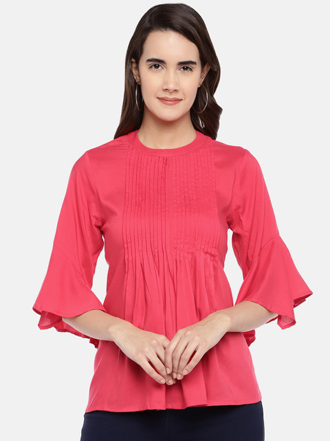 

Globus Women Coral Solid Empire Top