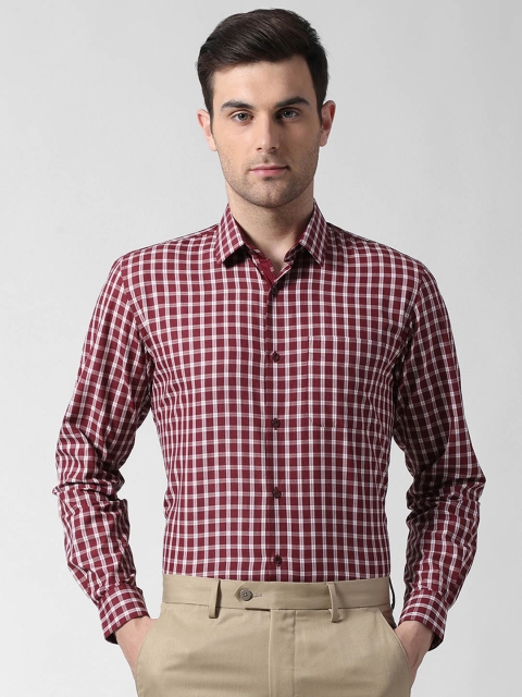

Peter England Men Maroon & White Slim Fit Checked Formal Shirt