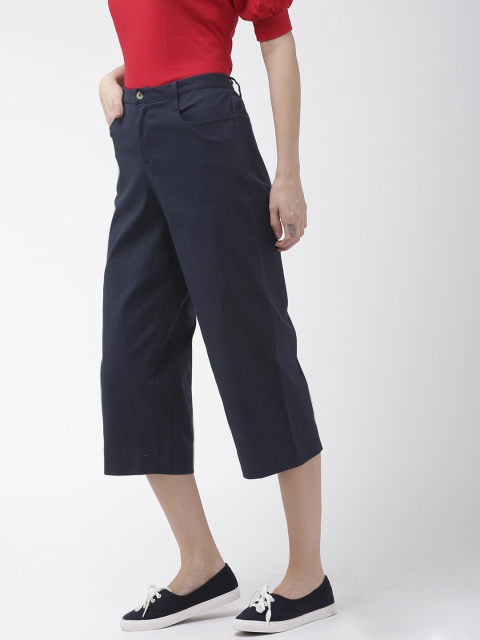 

Mast & Harbour Women Navy Blue Regular Fit Solid 3/4th Trousers