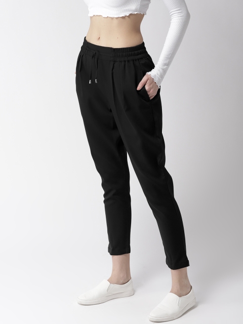 

Mast & Harbour Women Black Regular Fit Solid Cropped Regular Trousers