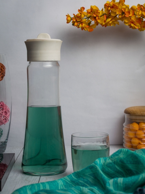

Pasabahce Transparent Carafe With Lid 1.6 L