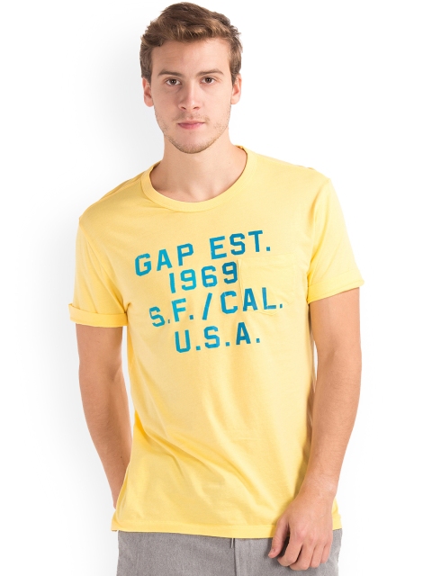 

GAP Men Yellow Printed Round Neck T-shirt