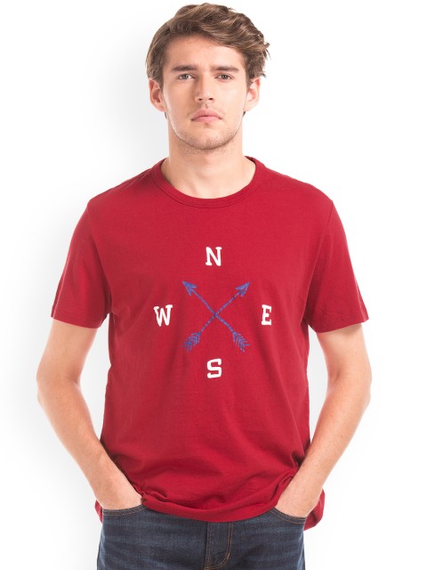 

GAP Red Urban Escape Crew Tee