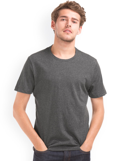 

GAP Men Grey Essential Crew Neck T-Shirt