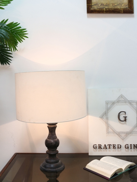 

Grated Ginger Black & White Solid Handcrafted Table Lamp