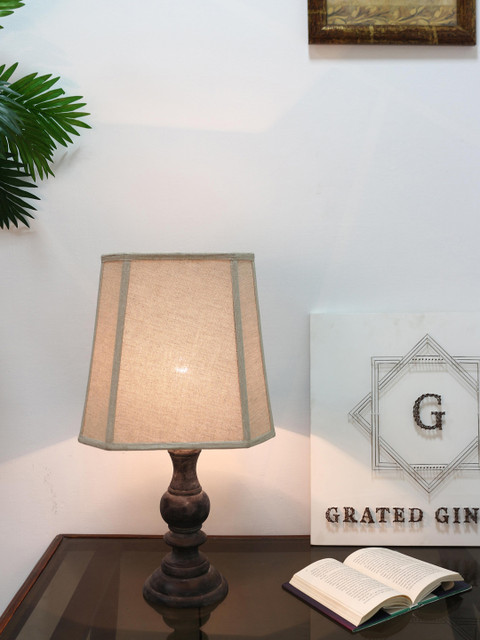 

Grated Ginger Black & Beige Solid Handcrafted Table Lamp