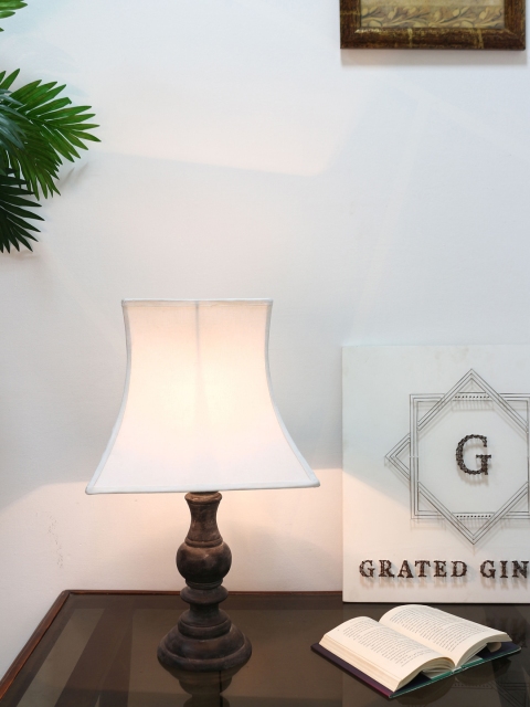 

Grated Ginger Black & White Solid Handcrafted Table Lamp