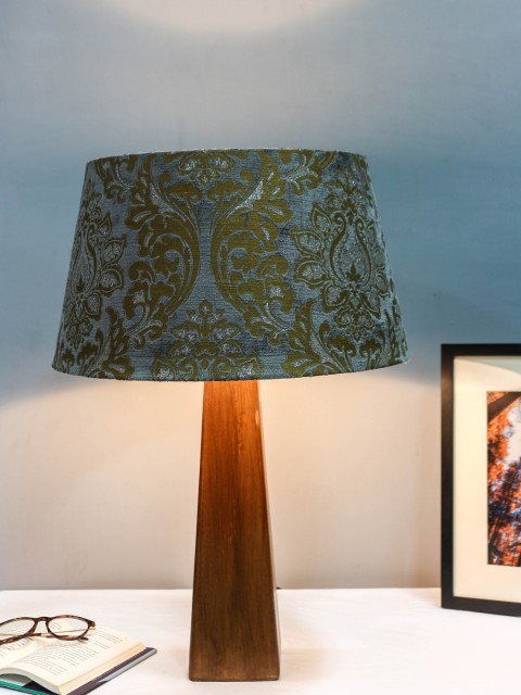 

Grated Ginger Brown Self Design Handcrafted Table Top Lamp with Shade