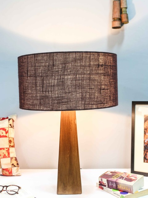 

Grated Ginger Brown Textured Handcrafted Table Top Lamp with Shade