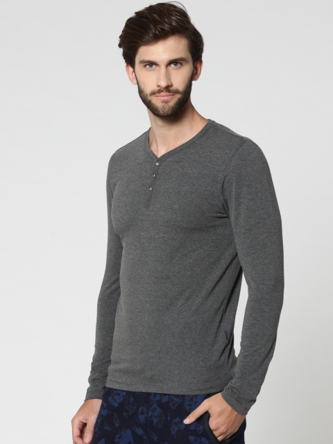 

Jack & Jones Men Grey Solid Henley Neck T-shirt