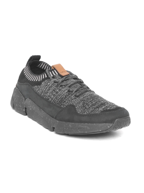 

Clarks Men Black & Charcoal Grey Woven Design Sneakers