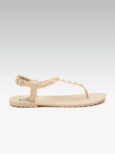 

Carlton London Women Nude-Coloured Textured Open Toe Flats