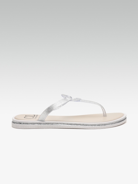 

Carlton London Women Silver-Toned Shimmer T-Strap Flats