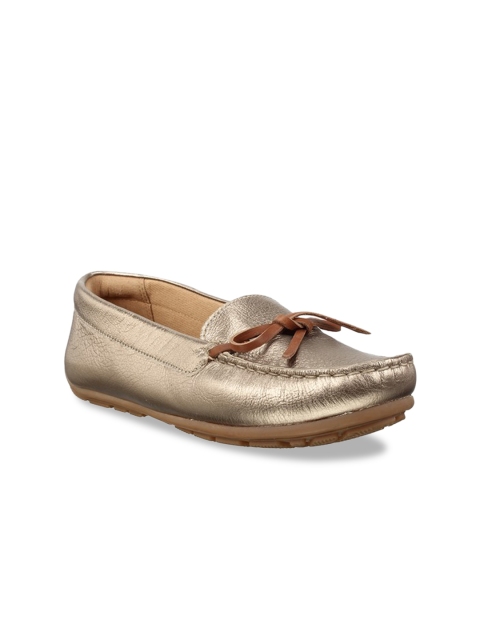 

Clarks Women Gunmetal-Toned Loafers, Metallic