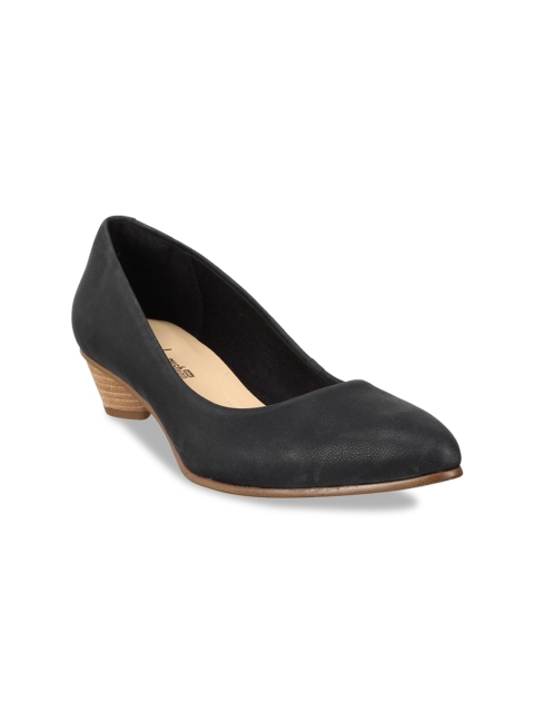 

Clarks Women Black Solid Pumps