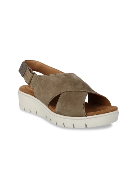 

Clarks Women Brown Solid Wedges