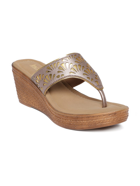 

Inc 5 Women Brown & Gold-Toned Solid Heels