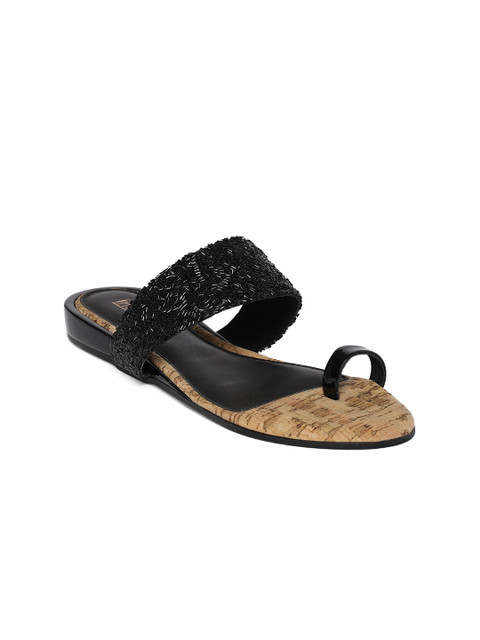 

Inc 5 Women Black Textured One Toe Flats