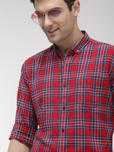 

Mast & Harbour Men Red & Blue Regular Fit Checked Casual Shirt