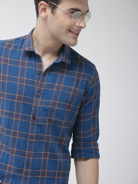 

Mast & Harbour Men Blue & Red Regular Fit Checked Casual Shirt